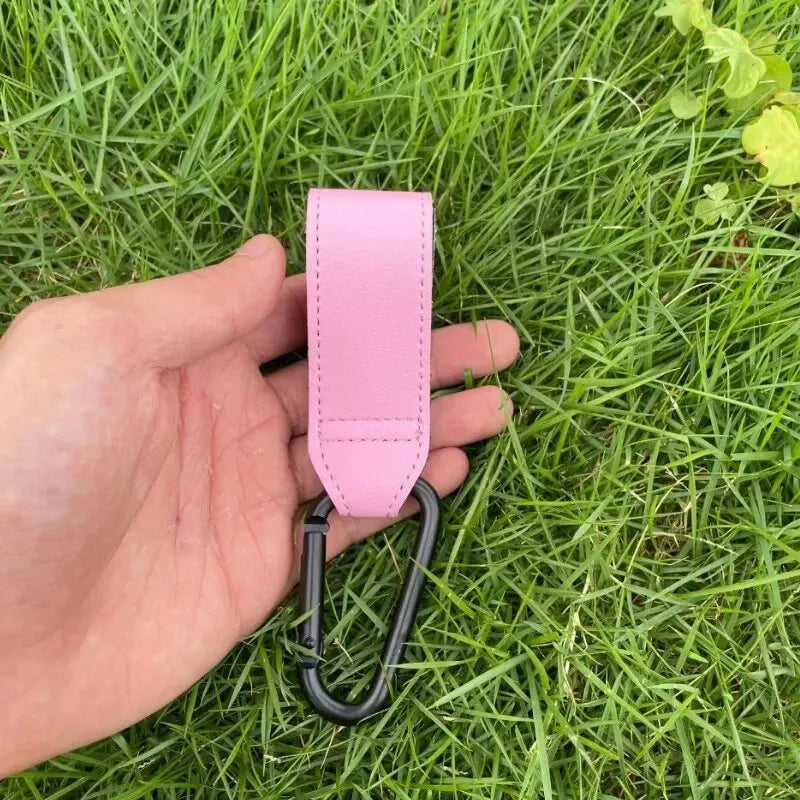 Ganci per carrello in pelle da 2 pezzi Gancio per passeggino PU Gancio per carrozzina regolabile Organizzatore Borsa per pannolini Gancio Accessori da viaggio per bambini